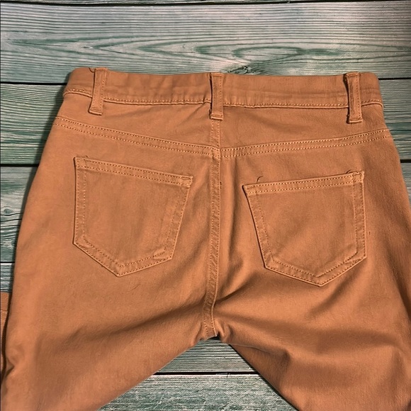 Time and Tru Tan Pants - Picture 7 of 7
